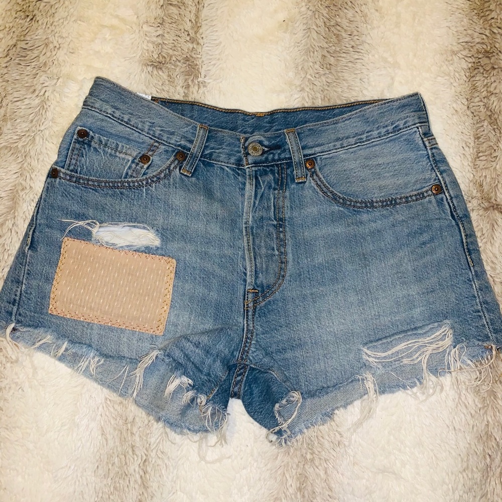 Levi’s Women’s Cut Off Jeans Shorts